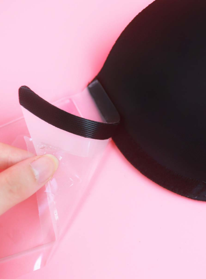 บราเกาะอกไร้สาย กาวแปะข้าง (เสริมฐาน 1.5 cm.)