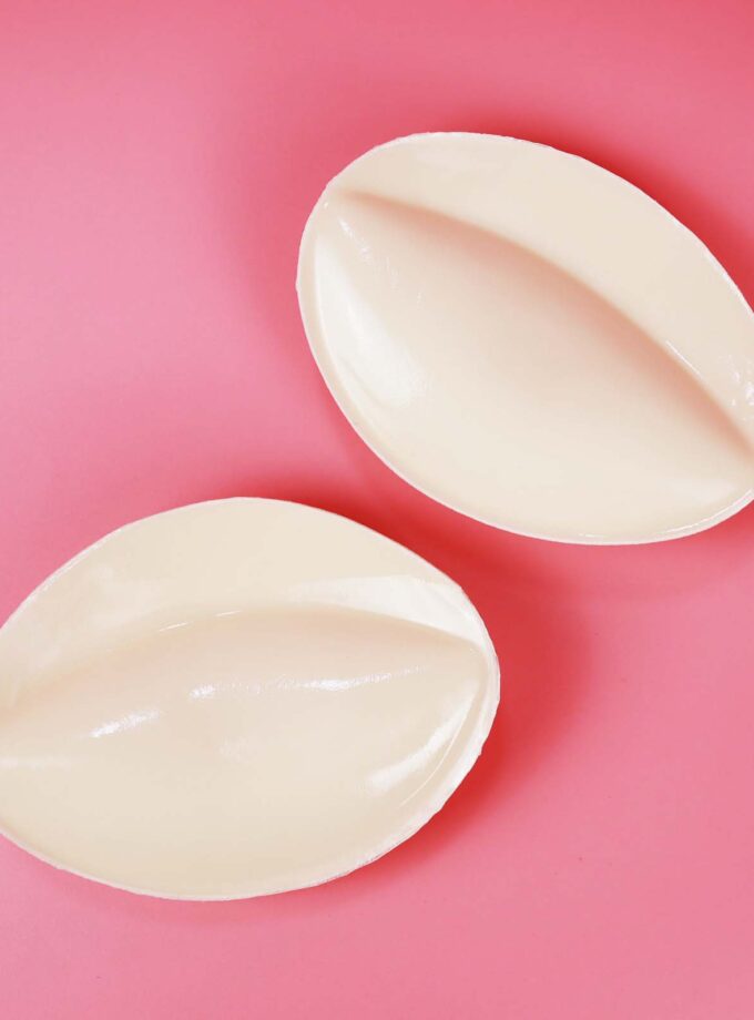 ฟองน้ำทรงวงรี กาว 2 ด้าน (เสริมฐาน 3 cm.)